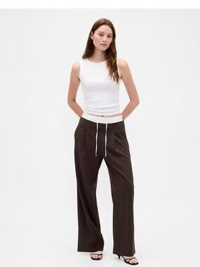 GAP Wide Leg Drawstring Pants in Dark Brown